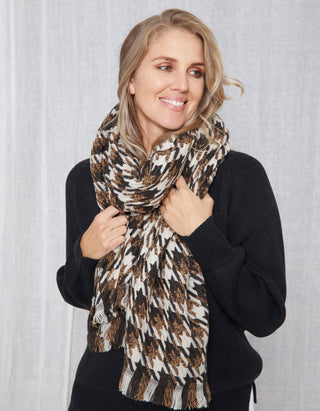Stella+Gemma Scarves - Chunky Brown Houndstooth - SGS1856 - allaboutagirl