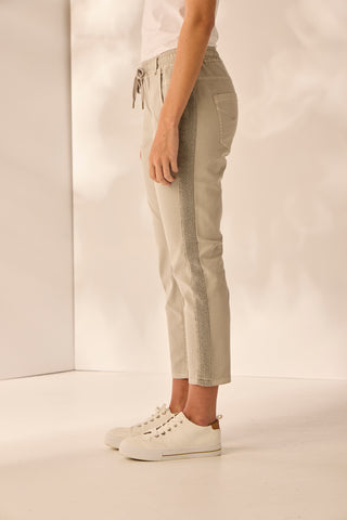 Lania Zane Jeans Natural - Front view | AAAG