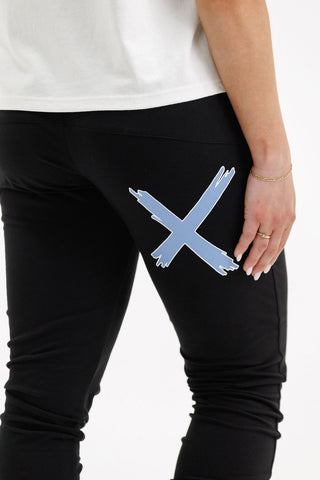 Homelee Apartment Pants Black with Hydrangea/White Cross, Detail view | AAAG