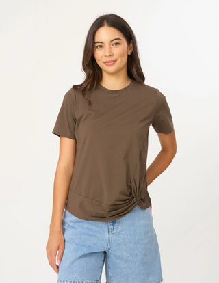 Stella + Gemma Kitty Tee Espresso, Detail view | AAAG