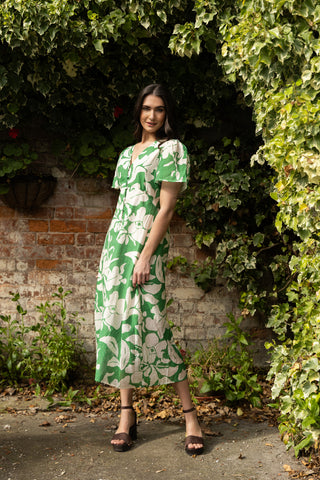 Seeking Lola Cheery Dress Fern Blossom, Styled front full length | AAAG