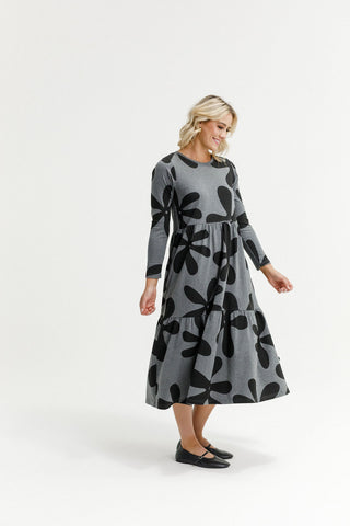 Long Sleeve Kaitlin Dress - Graphite Daisies