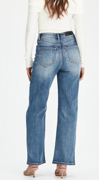 Wendy Short Stuff Jeans - Denim Blue