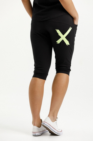 Apartment Pant 3/4 - Black with Lime Cross