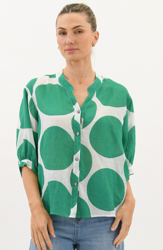 Worthier The Label Coco Linen Shirt Emerald - Colour view | AAAG