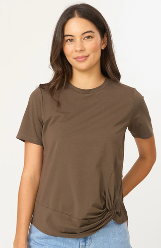 Stella + Gemma Kitty Tee Espresso, Front view | AAAG