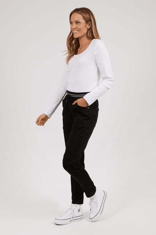 Margo Joggers - Black - 81D1392.BLK - All About A Girl