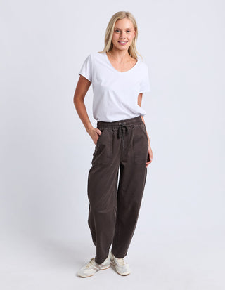 Quinn Barrel Jogger - Chocolate - 81D1667.CHOC - All About A Girl