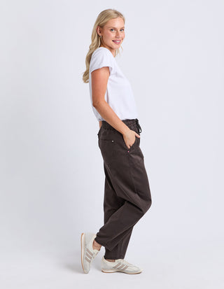 Quinn Barrel Jogger - Chocolate - 81D1667.CHOC - All About A Girl