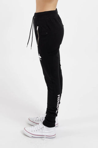 Escape Trackies Staple - Black/White