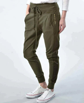 Suzy D Ultimate Joggers - Olive - allaboutagirl