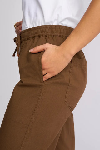 Vassalli Dione Pants Pecan, Full length | AAAG