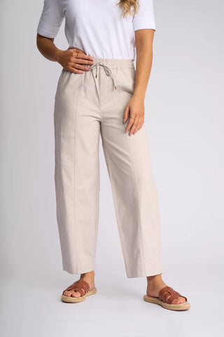 Vassalli Dione Pants Stone, Front view | AAAG